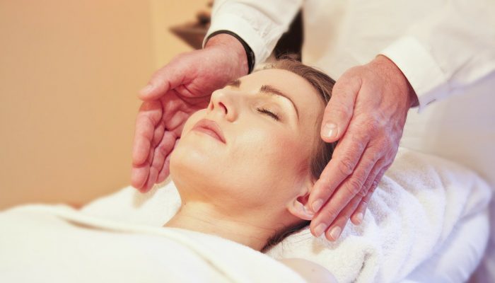 Realizando Reiki
